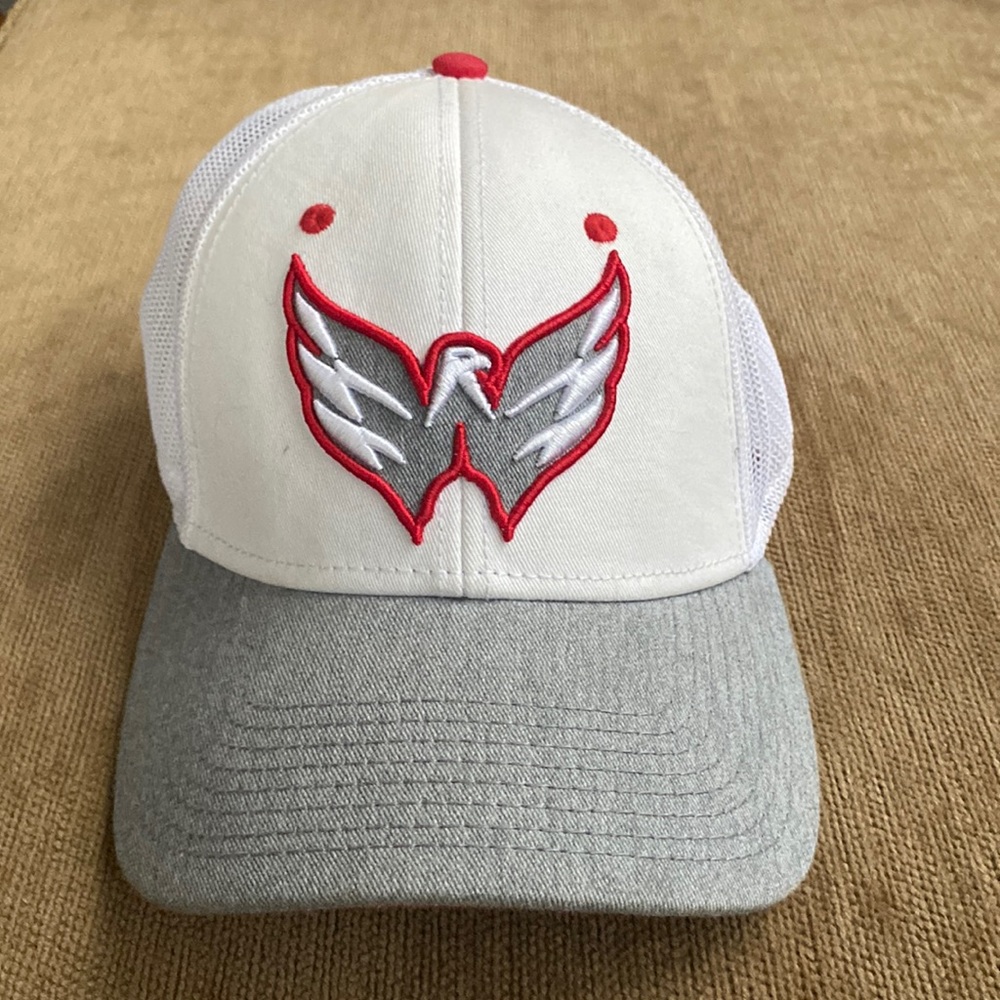 Washington Capitals baseball cap in good used condition by Fanatics NHL